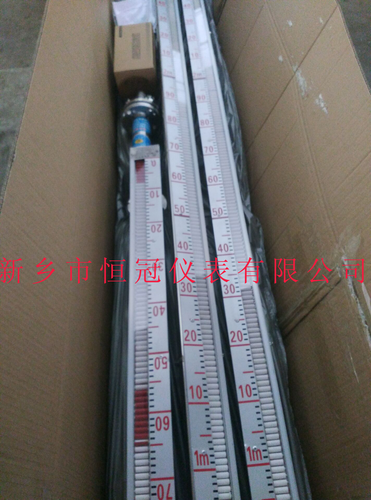 大連訂制的磁性翻板式液位計已發(fā)貨，李經理您保持手機暢通，以方便接收
